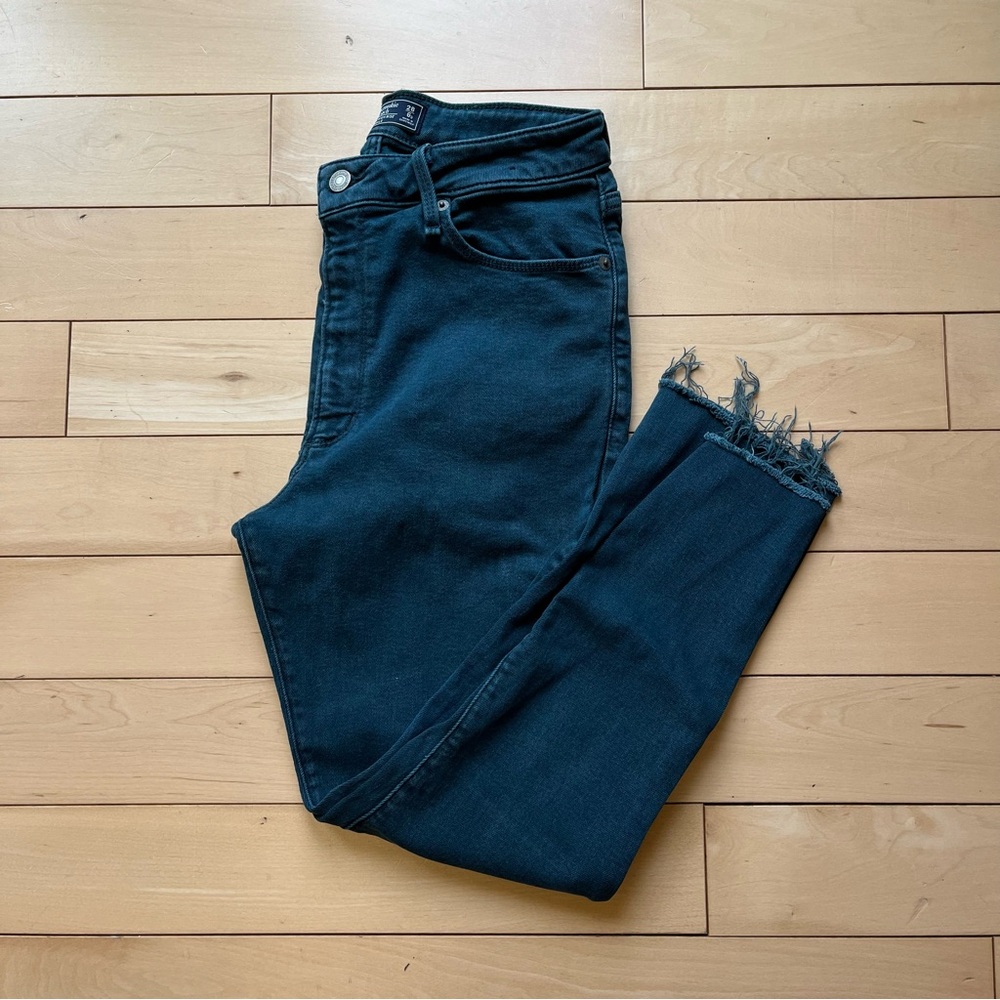 Abercrombie & Fitch Dark Blue Ankle Jeans